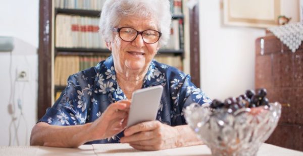 smartphone anziani